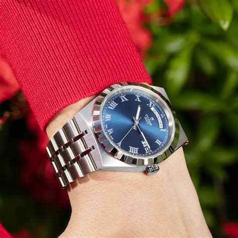 tudor royal blue 41mm